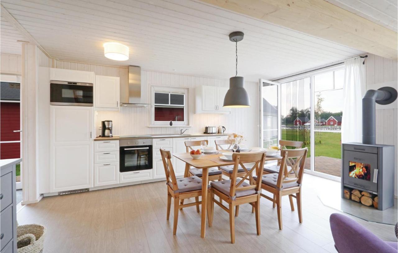 2 Bedroom Lovely Home In Zerpenschleuse Extérieur photo